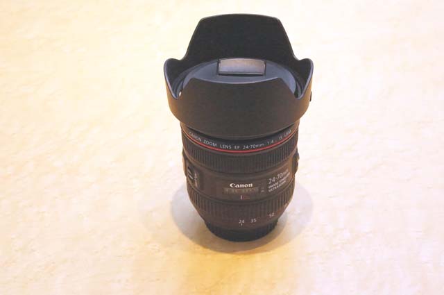 ef24-70f4lis